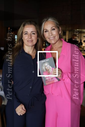 Amsterdam 23 september 2025
Boekpresentatie Tanja Jess bij Hotel  The Lobby . Tanja Jess en Marianne Thieme