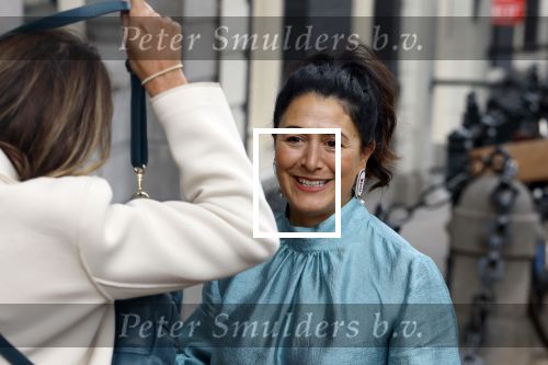 Amsterdam 10 september 2025
Prinses Amalia is uitgenodigd voor een  lunch in de ambtswoning van burgemeester Femke Halsema, waar zij een ontmoeting had met het gemeentebestuur van Amsterdam. Touria Meliani