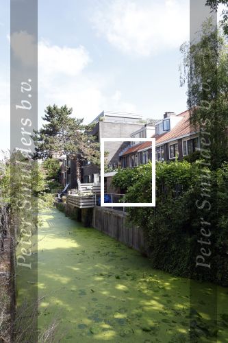 Utrecht 17 juli 2025
In het centrum staan heel veel huizen te Koop . Punt Makelaars is een van de grootste makelaars .
