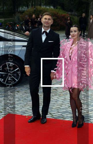 Rotterdam 27 september 2025
Opening show Iris v Herpen in de kunsthal in Rotterdam. Victoria Koblenko met Levchenko