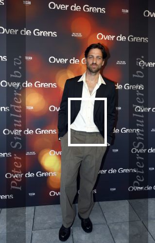 Amsterdam 26 augustus 2025
Premiere over de Grens in het vondelpark . De cast bestaat uit Manuel Broekman Jasmine Sendar Nienke Plas Vincent Banic en Elisabeth Puglia.
