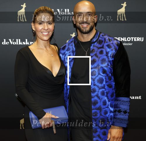 Utrecht 26 september 2025
Premiere voor de meisjes tijdens openingsavond Filmdagen Utrecht 2025 in de stadsschouwburg . Walid Benmbarek en partner Mouna Laroussi