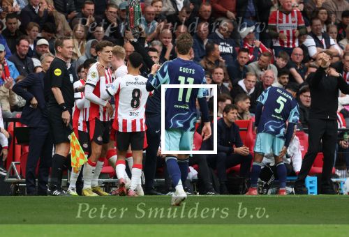 Eindhoven, 21 September 2025
PSV-AJAX, Eindstand 2-2
Kompetitie seizoen 2025-2026
Wissel Sergino Dest en Guus Til