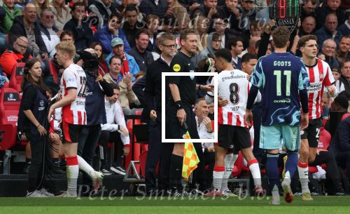 Eindhoven, 21 September 2025
PSV-AJAX, Eindstand 2-2
Kompetitie seizoen 2025-2026
Wissel Sergino Dest en Guus Til