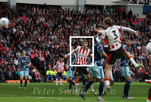 Eindhoven, 21 September 2025
PSV-AJAX, Eindstand 2-2
Kompetitie seizoen 2025-2026
Yarek Gasiorowski scoort 2-1