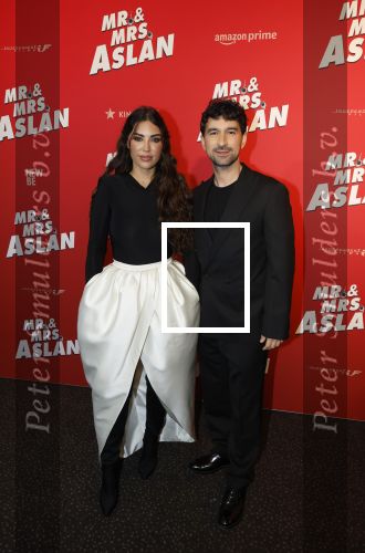 Utrecht 15 september 2025
Premiere Mr en Mrs Aslan met in de hoofdrollen Yolanthe Cabau en Sinan Eroglu .