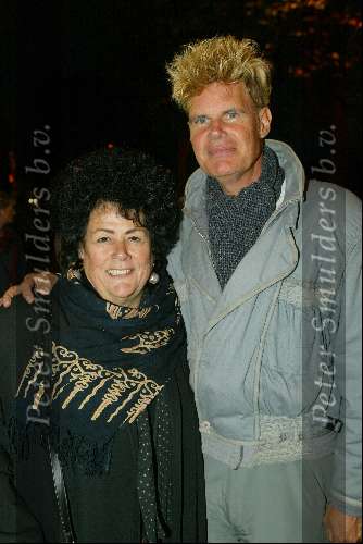 Amsterdam 14 oktober 2003

Premiere in carre amsterdam
Ad Visser  met zijn vrouw

© Copyright: Fotopersbureau Peter Smulders BV