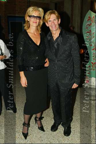 Amersfoort 12 oktober 2003

Premiere zeg ns Aa in de flint

Addy v d Krommenacker en Jet v d Meij

© Copyright: Fotopersbureau Peter Smulders BV