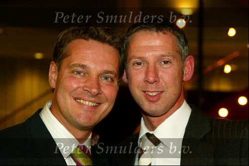 Tilburg 13 oktober 2003

Premiere kunt u mij de weg naar hamelen vertellen...

Albert Verlinde met man Onno

© Copyright: Fotopersbureau Peter Smulders BV