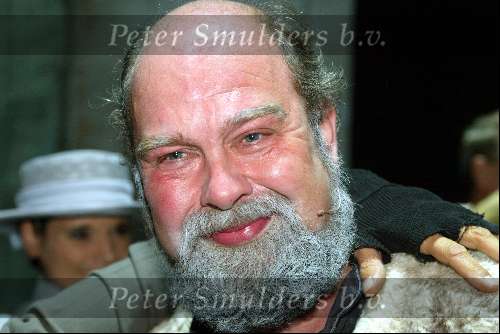 Den Haag 18 oktober 2003

Premiere alleen op de wereld in den haag.

Bert Simhoffer

© Copyright: Fotopersbureau Peter Smulders BV
