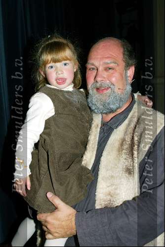 Den Haag 18 oktober 2003

Premiere alleen op de wereld in den haag.

Bert Simhoffer met dochter

© Copyright: Fotopersbureau Peter Smulders BV