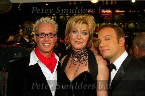 Amsterdam 23 oktober 2003

Televizierring 2003 in de heineken music hall

Irene Moors Carlo Boszhard en Rudolf v Veen

© Copyright: Fotopersbureau Peter Smulders BV