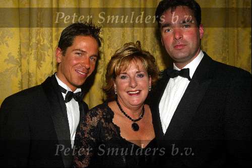 Amsterdam 6 oktober 2003

Beau Monde awards in het amstel hotel
Catherine Keyl en Paul Schulten

© Copyright: Fotopersbureau Peter Smulders BV