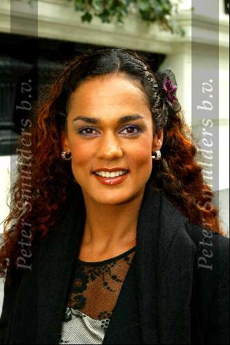 Amsterdam 6 oktober 2003

Beau Monde awards in het amstel hotel

Chimene v Oosterhout 

© Copyright: Fotopersbureau Peter Smulders BV