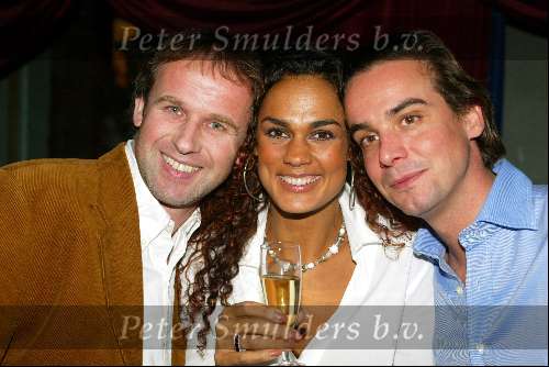 Amsterdam 27 oktober 2003

Feestje  van Danie Bles in pasta di basta
Chimene v Oosterhout


© Copyright Fotopersbureau Peter Smulders bv
