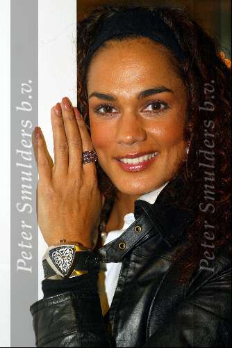 Amsterdam 27 oktober 2003
Presentatie 10 jaar jewels & Watches
Chimene v Oosterhout
