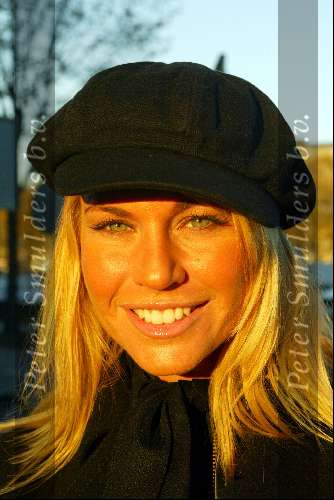 Amsterdam 27 oktober 2003
Presentatie 10 jaar jewels & Watches
Ellemieke Vermolen.