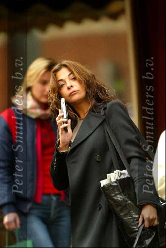 Amsterdam 25 oktober 2003

Georgina verbaan steekt tong uit met gsm op pc hooftstraat


© Copyright: Fotopersbureau Peter Smulders BV