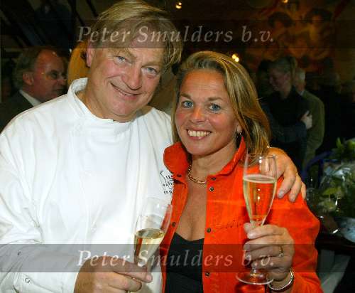Naarden 28 oktober 2003

Uitreiking boek Paul Fagel in het arsenaal
Paul Fagel met vrouw

© Copyright: Fotopersbureau Peter Smulders BV