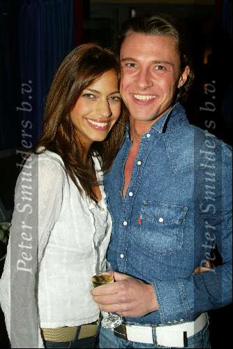 Amsterdam 27 oktober 2003

Feestje  van Danie Bles in pasta di basta
Touriya en Martijn Lusink

© Copyright: Fotopersbureau Peter Smulders BV