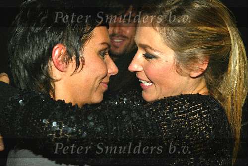 Amsterrdam 23 oktober 2003

Televizierring 2003 in de heineken music hall

Wendy v Dijk en Diana Beekman

© Copyright: Fotopersbureau Peter Smulders BV