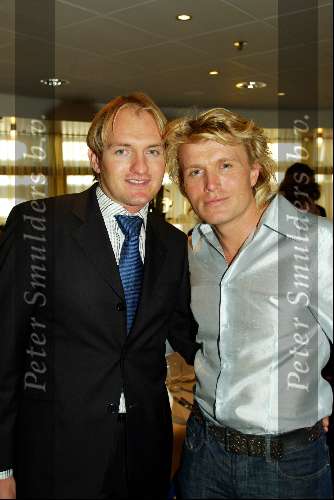 Scheveningen 30 september 2003
Society brunch in het holland casino scheveningen
Christiaan Looman met Hans Klok