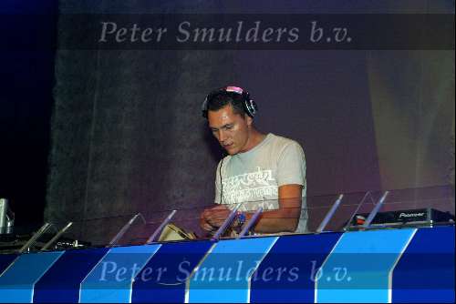 Amsterdam 8 oktober 2003
presentatie nieuwe samsung telefoon
DJ Tiesto