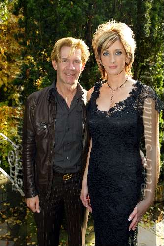 Oegstgeest 18 oktober 2003
Desiree Pronk ( deelneemster Metamorfose) met Addy v d krommeacker