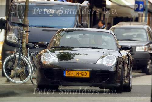 Amsterdam 19 oktober 2003
zlatan Ibrabimovic in porsche 911 turbo