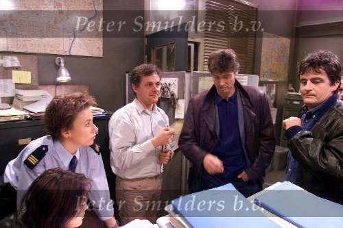 Amsterdam 28 oktober 1999
Opnames van de serie BLAUW BLAUW
Johnny Kraaykamp Jr. Rick Engelkes en regisseur