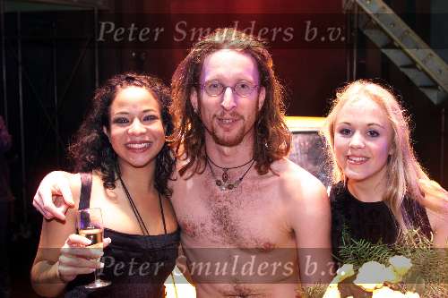 Tilburg 3 oktober 1999
Premiere Musical FAME
v.l.n.r.: Nurlaila, jim de Groot en Eva Poppink
