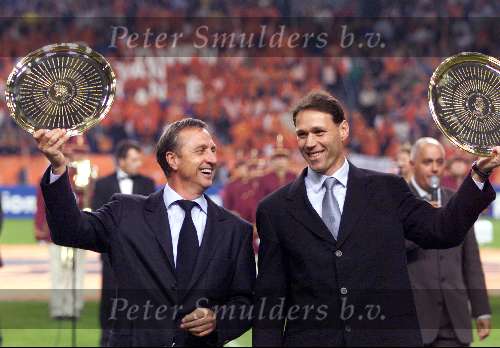 Amsterdam 9 oktober 1999 ARENA
Vriendschappelijke interland
NEDERLAND-BRAZILIE, eindstand 2-2
JOHAN CRUFF en Marco v Basten