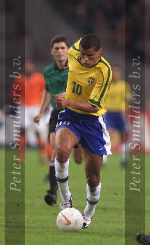 Amsterdam 9 oktober 1999 ARENA
Vriendschappelijke interland
NEDERLAND-BRAZILIE, eindstand 2-2
RIVALDO