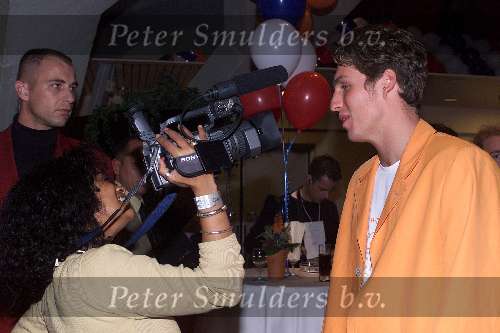 Eindhoven 3 oktober 2000
Huldiging Eindhovense olympische medaillewinnaars
PIETER V D HOOGENBAND met Aldith Hunkar