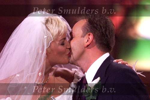 Aalsmeer 8 oktober 2000
Who wants to marry a Millionaire.
Stefan Kerkhofs trouwt in who wants ........met Coby Bos.
Carlo Boszhard presenteerde het programma.