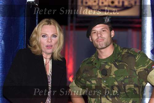 Almere 26 oktober 2000
Big Brother .
Esther Duller en Bart BB