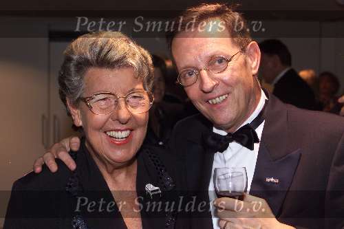 Den Haag 1 oktober 2000
Pia Beck 60 jaar in het vak .
Pia en Jan Swinkels