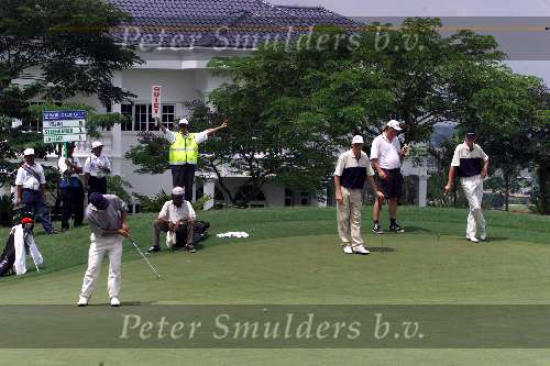 Kuala Lumpur 21 november 1999
Mines Resort golf
WK Golf voor landenteams USA eerste Spanje tweede
Joost Steenkamer en Maarten Lafeber
Golfen