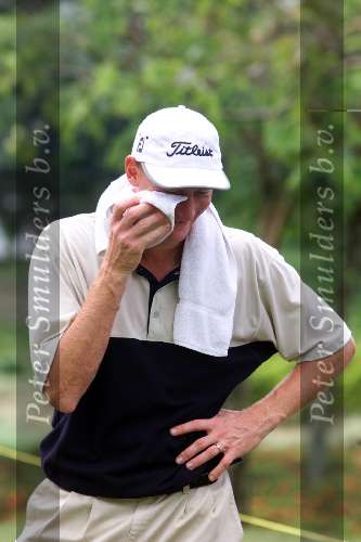Kuala Lumpur 21 november 1999
Mines Resort golf
WK Golf voor landenteams USA eerste Spanje tweede
Joost Steenkamer blij met zijn eagle
Golfen