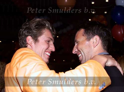 Eindhoven 3 oktober 2000
Huldiging Eindhovense olympische medaillewinnaars
PIETER V D HOOGENBAND met Luc v Agt