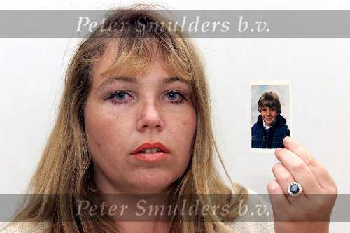 Barendsrecht 6 oktober 2000
Marjorie Doorenbos met foto van haar zoontje.