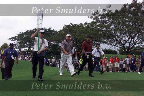 Kuala Lumpur 21 november 1999
Mines Resort golf
WK Golf voor landenteams USA eerste Spanje tweede
TIGER WOODS met MARK O\\\'MEARA
Golfen