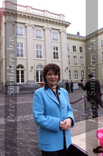 Den Haag 4 oktober 2000
Huldiging van de medaillewinnars  Olympische spelen door Koningin Beatrix en Prins Willem Alexander.
Myrna Goossen bij paleis Noordeinde
