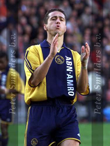 Eindhoven, 29 Oktober 2000
Kompetitie seizoen 2000/20001
PSV-AJAX, eindstand 1-1
doelpunten Nikos Machlas