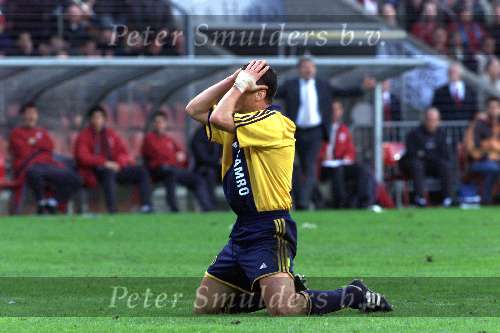 Eindhoven, 29 Oktober 2000
Kompetitie seizoen 2000/20001
PSV-AJAX, eindstand 1-1
Nikos Machlas mist een grote kans om AJAX op 1-2 te brengen.