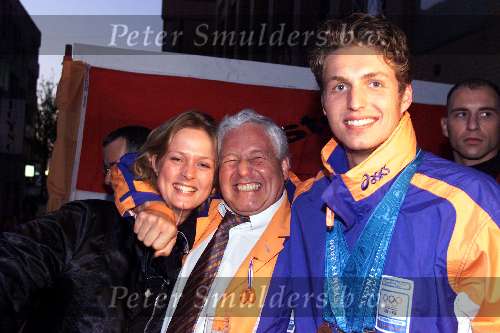 Eindhoven 3 oktober 2000
Huldiging Eindhovense olympische medaillewinnaars
Pieter v d Hoogenband met Cees Rein v d Hoogenband en vriendin Pieter