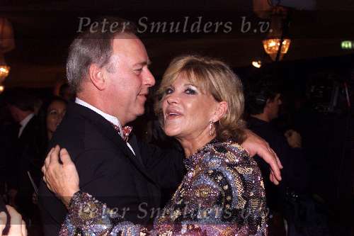 AMSTERDAM 25 OKTOBER 2001
Premiere van de musical GRACE
Astrid Engels met een vriend