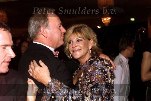 AMSTERDAM 25 OKTOBER 2001
Premiere van de musical GRACE
Astrid Engels met een vriend