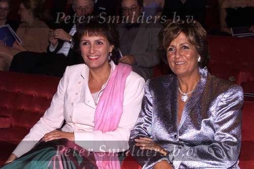 Amsterdam 25 oktober 2001

Premiere va n de musical GRACE.


Sylvia Toth en Astrid Joosten


Peter Smulders bv