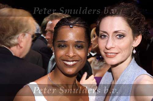 SCHEVENINGEN 21 OKTOBER 2001
PREMIERE van AIDA in het circustheater.
Chaira Borderslee en Pia Douwes